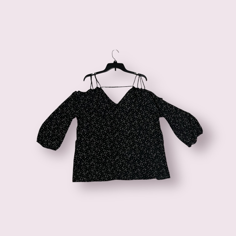 Paper Moon Strap Shoulder Blouse Size 2X Black and White